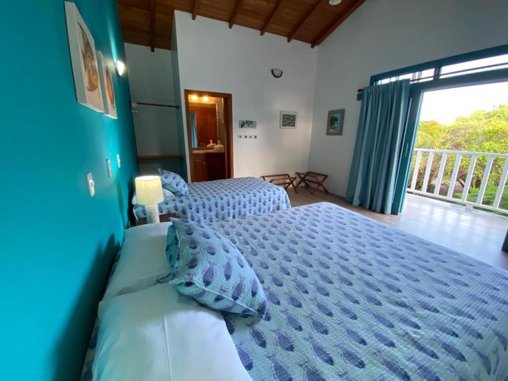 The Isabela Beach House Puerto Villamil Eksteriør billede