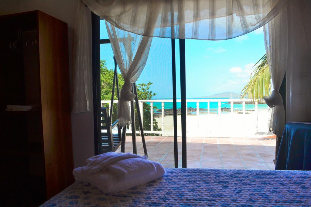 The Isabela Beach House Puerto Villamil Eksteriør billede
