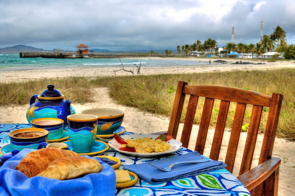 The Isabela Beach House Puerto Villamil Eksteriør billede