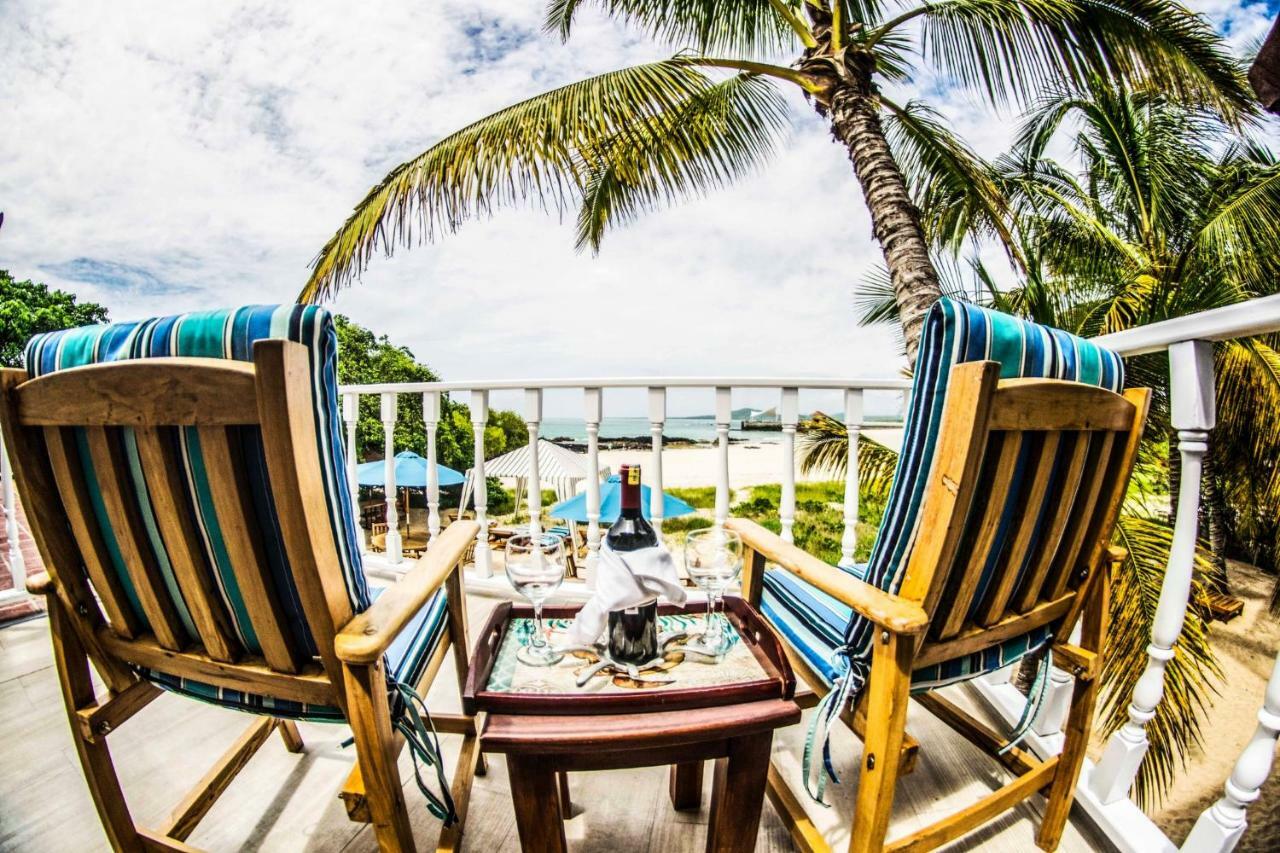 The Isabela Beach House Puerto Villamil Eksteriør billede